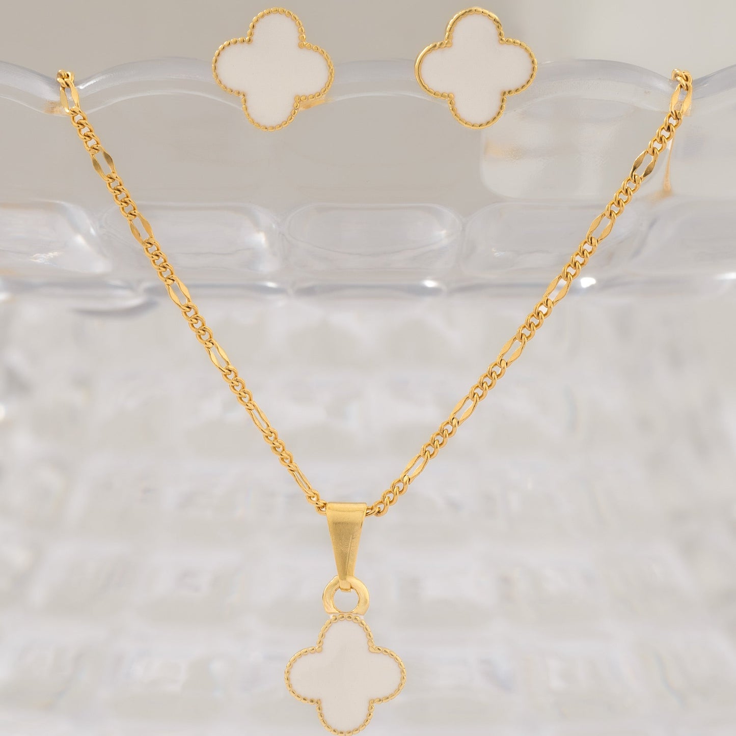 Cadena 3*1 45cm + Conjunto Clover Blanco.