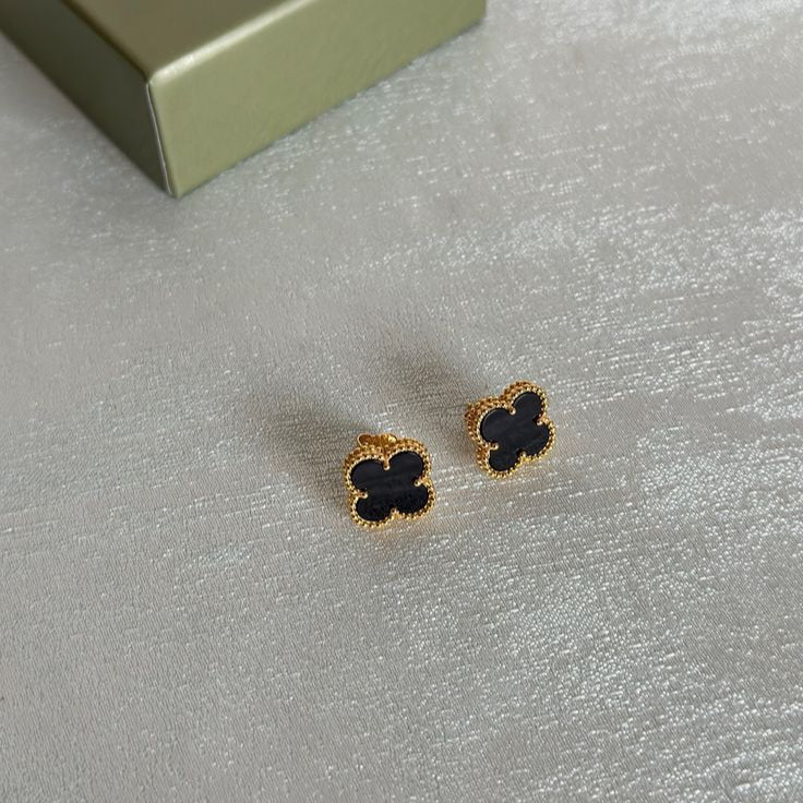 Arete Clover Trebol Black