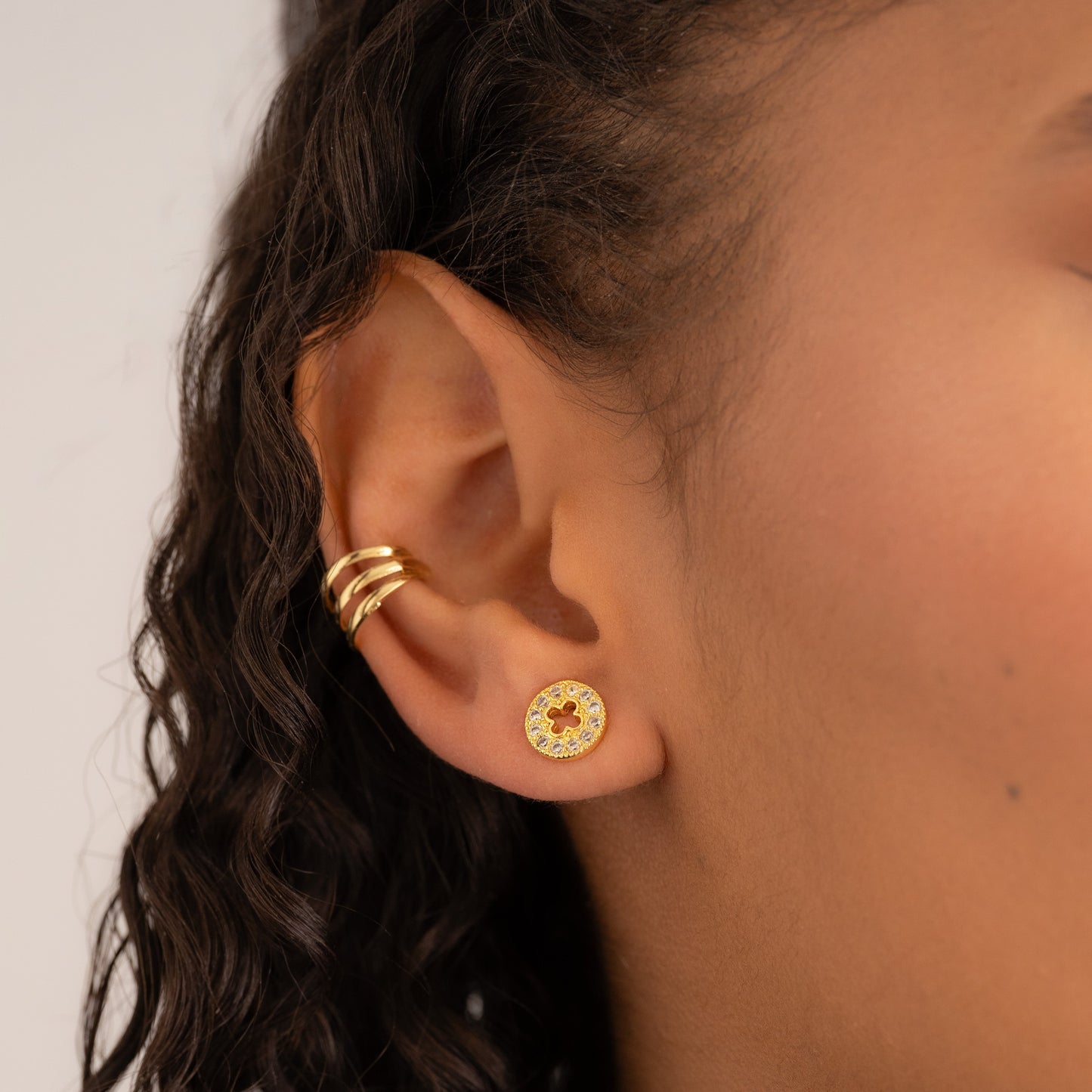 Arete Clover Redondo Silueta 9 mm