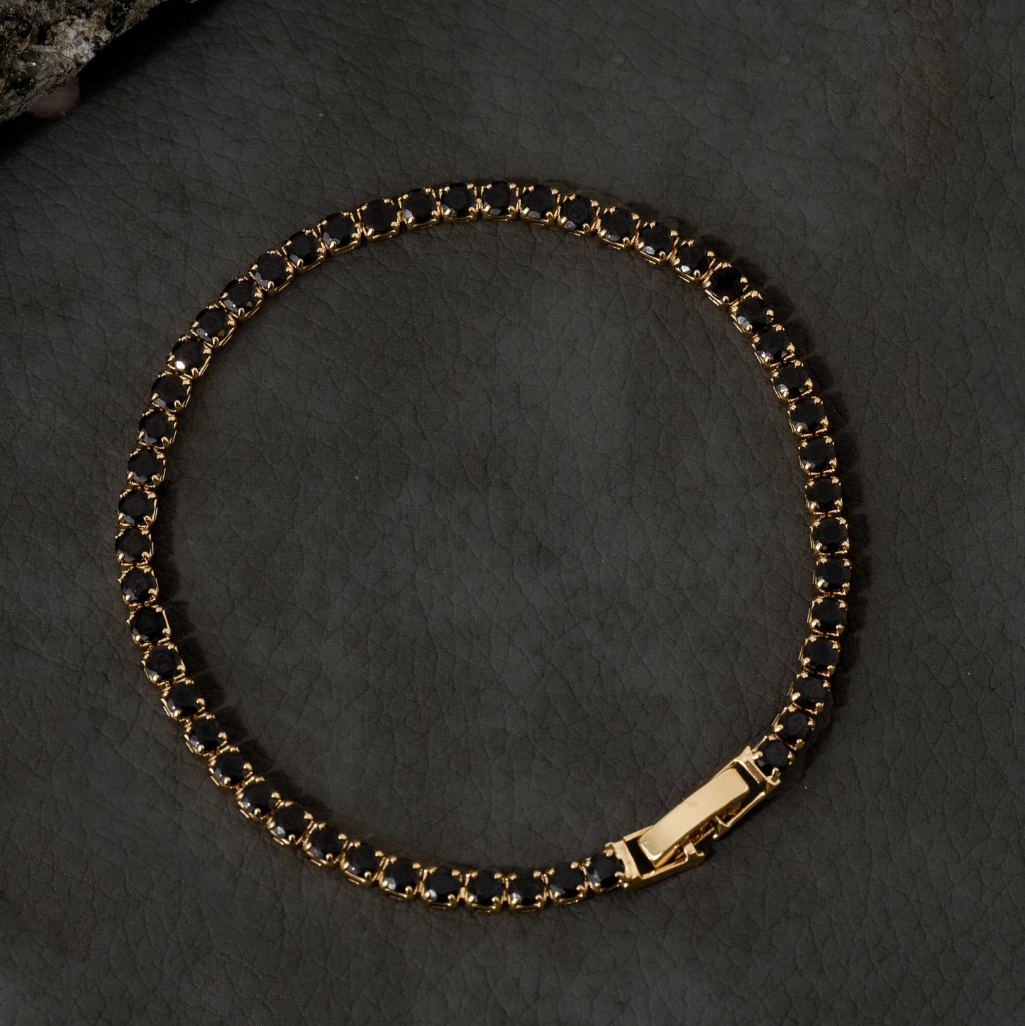 Pulsera Circconias Negras 20cm